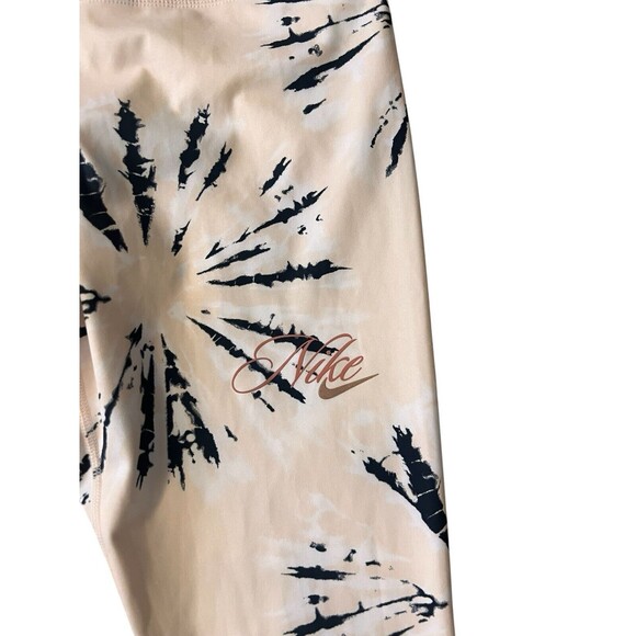 Nike One Luxe Resort Womens Sz Med Mid-Rise 7/8 Leggings Pearl White - Picture 8 of 9